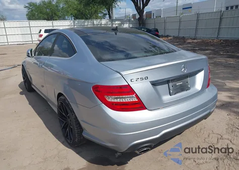2013 Mercedes-Benz C 250 from USA, damaged, VIN WDDGJ4HB0DF995087